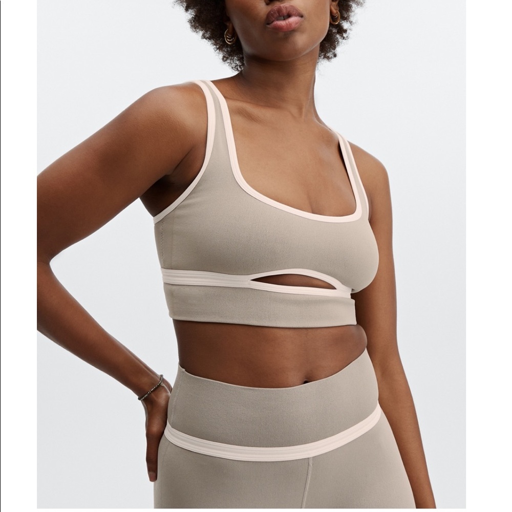 EUC Sculptknit Cutout Athliesure Set